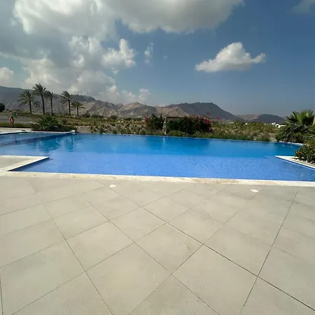 Panoramic Golf Views And Comfort As Sifah Exterior photo