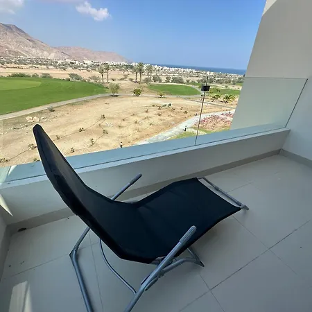 Panoramic Golf Views And Comfort As Sifah Exterior photo